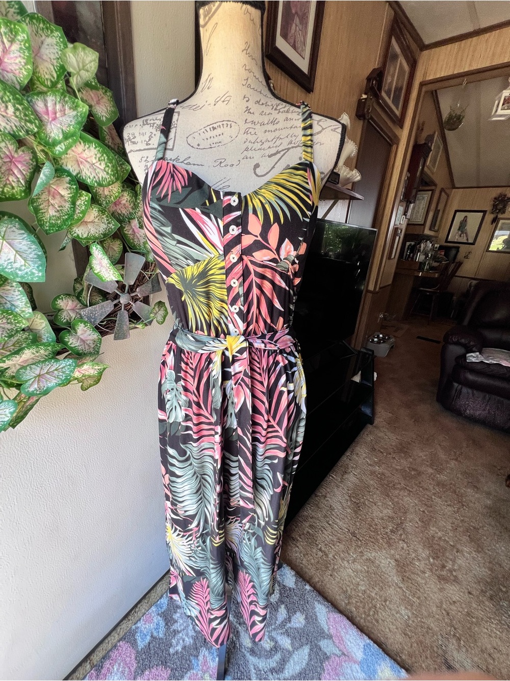 Women’s No Boundaries Jumpsuit ~ Romper tropical print.